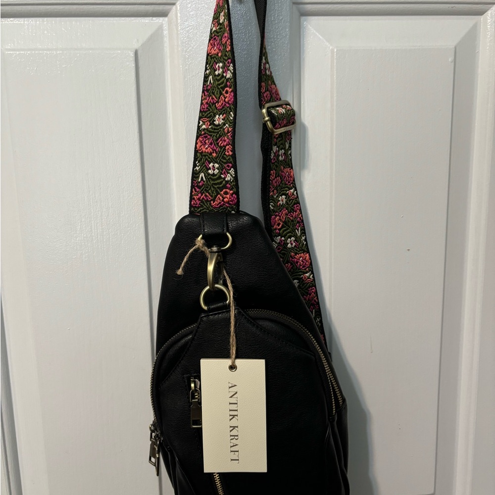 Women’s Black Sling Bag.